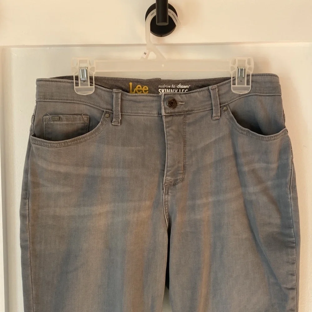 LEE gray skinny jeans